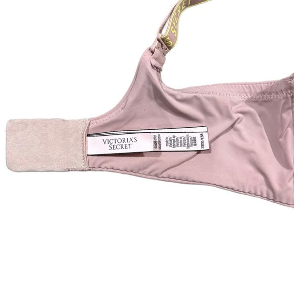 Victoria’s Secret Lightly Lined Wireless TShirt Bra size 38DD - Picture 3 of 4
